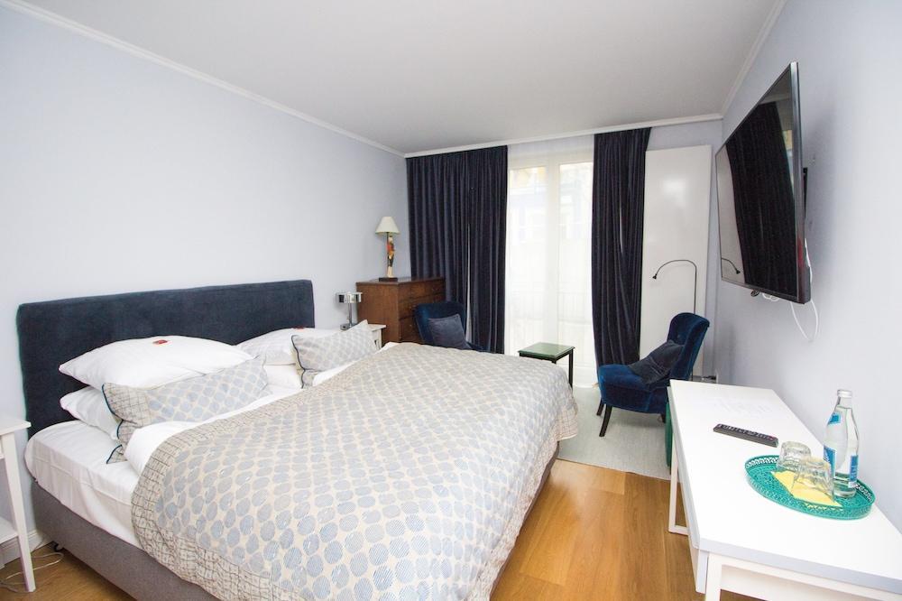 Das Kleine Hotel In Muenchen Экстерьер фото