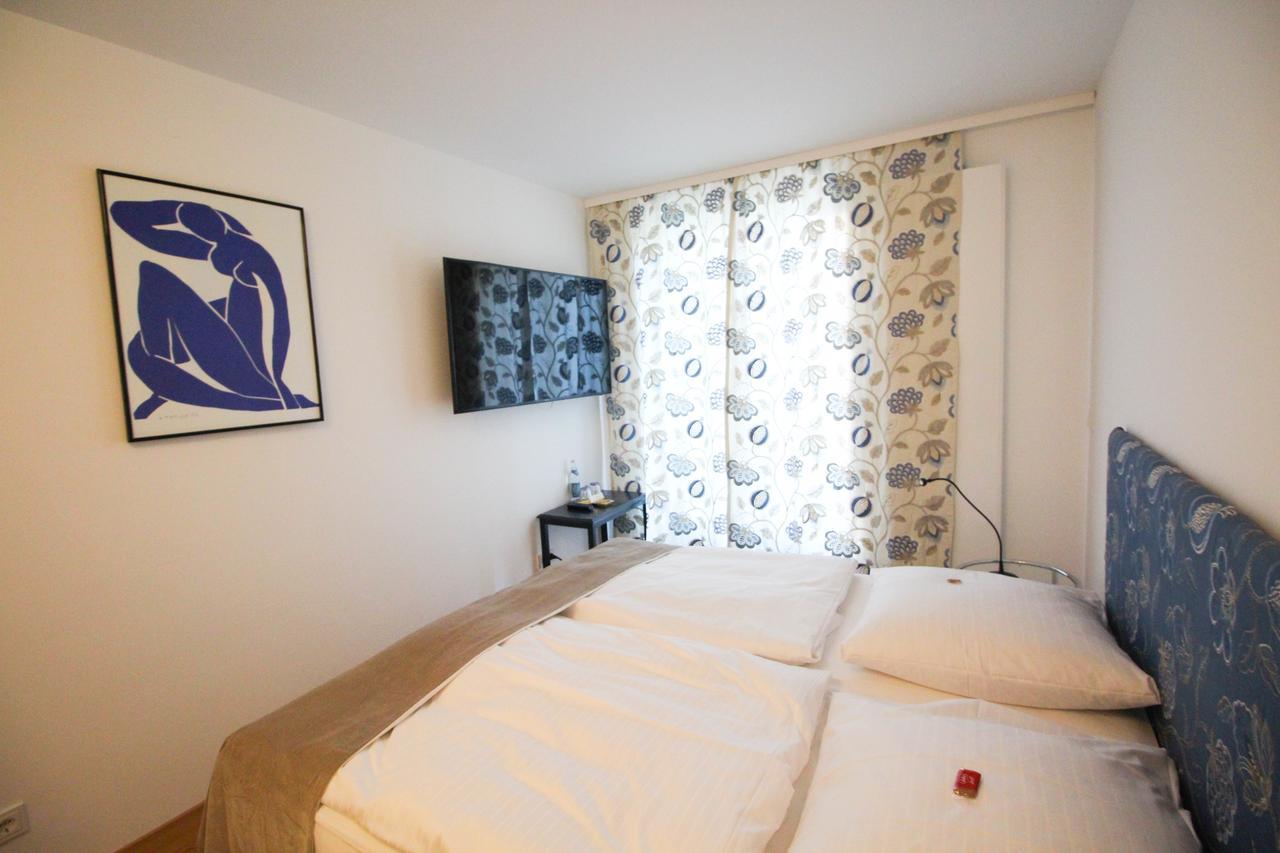 Das Kleine Hotel In Muenchen Экстерьер фото