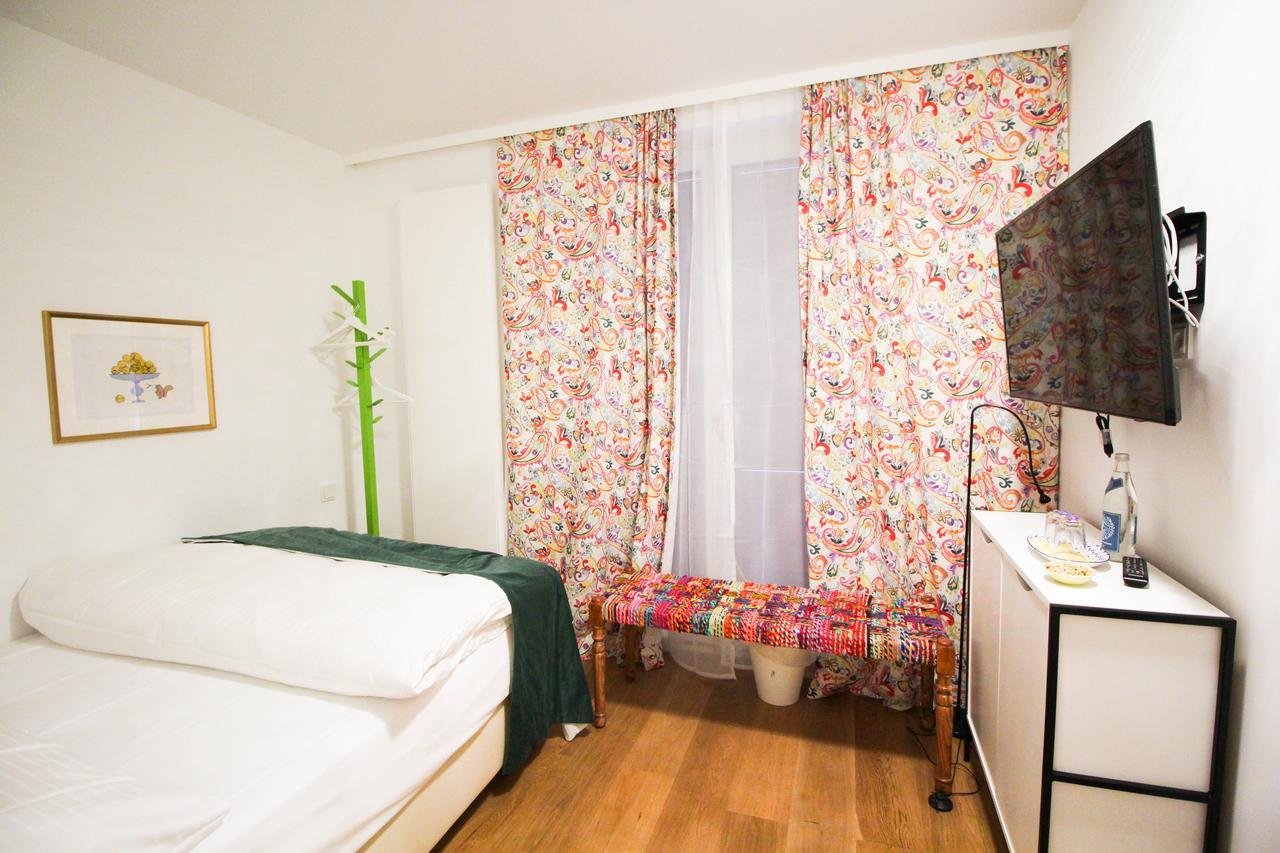 Das Kleine Hotel In Muenchen Экстерьер фото