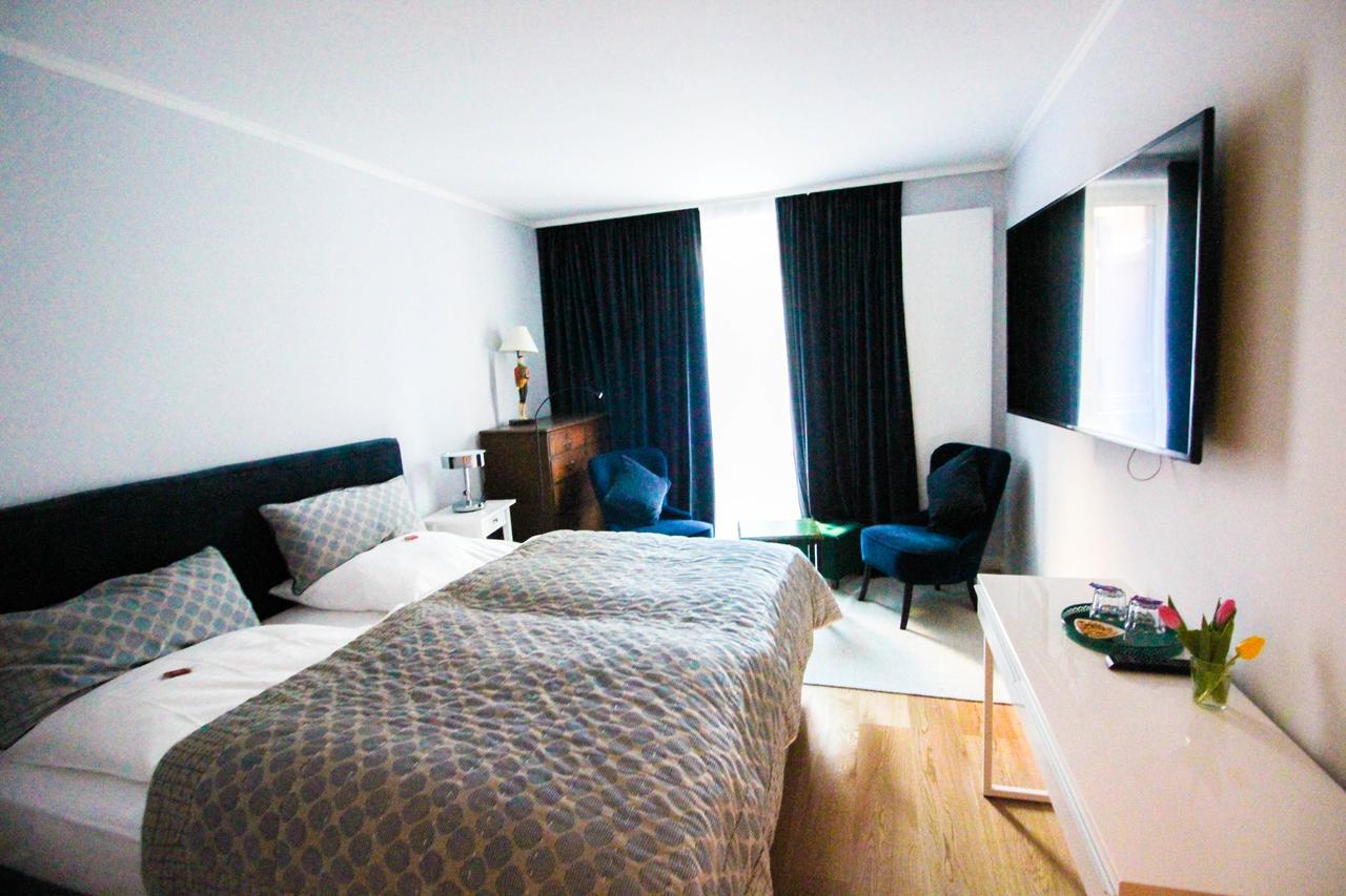 Das Kleine Hotel In Muenchen Экстерьер фото
